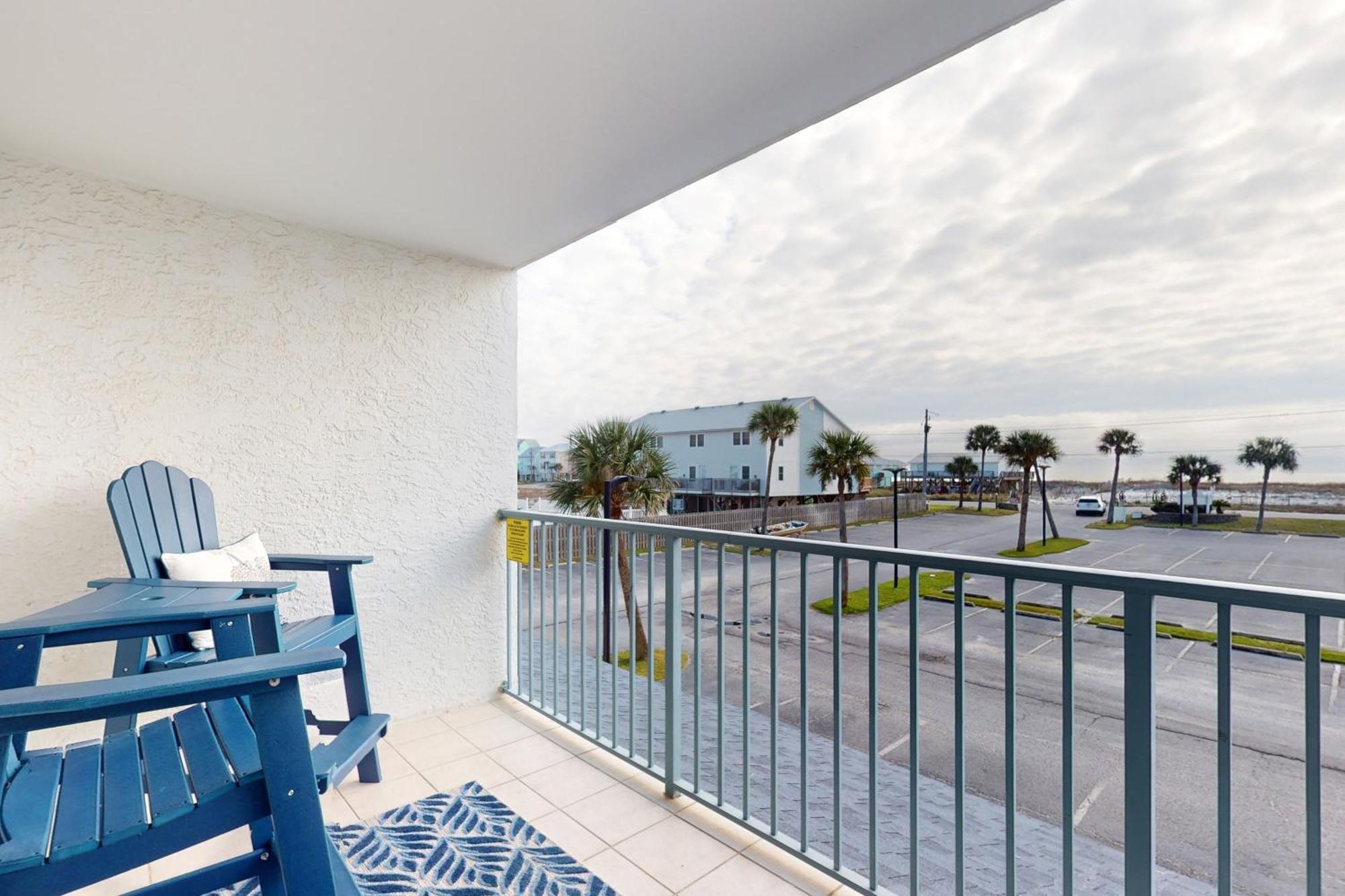 Surf & Racquet Club Ii *